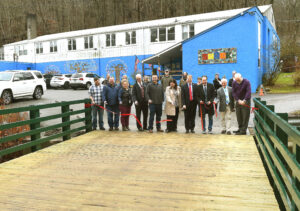 The Shack holds ribbon cutting ceremony for new bridge